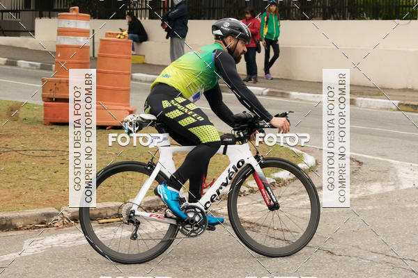 Buy your photos of the eventVSERIES Duathlon & Running on Fotop