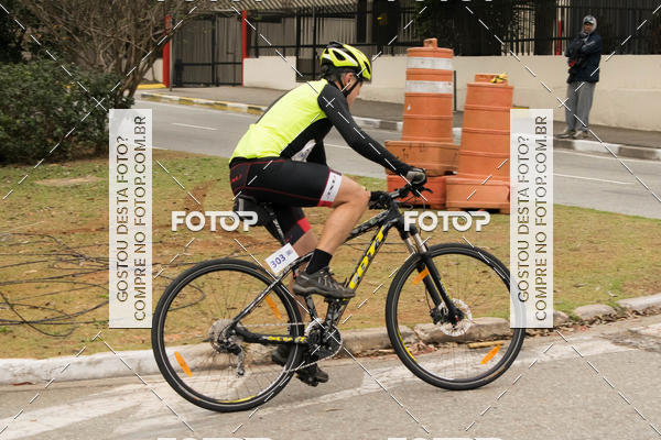 Buy your photos of the eventVSERIES Duathlon & Running on Fotop