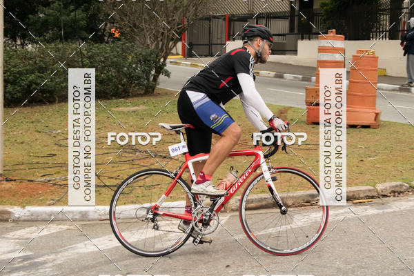 Buy your photos of the eventVSERIES Duathlon & Running on Fotop