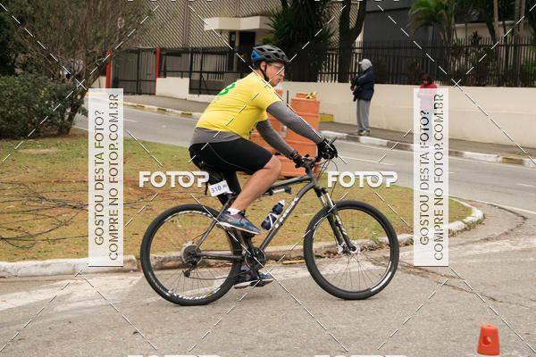 Buy your photos of the eventVSERIES Duathlon & Running on Fotop