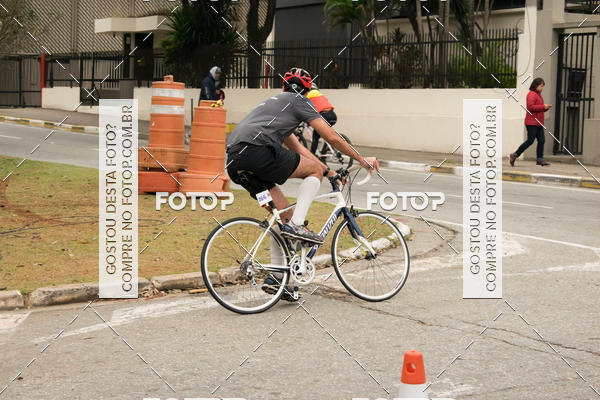 Buy your photos of the eventVSERIES Duathlon & Running on Fotop