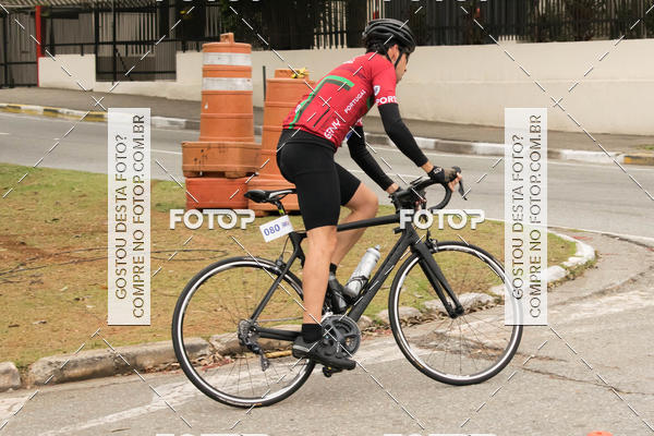 Buy your photos of the eventVSERIES Duathlon & Running on Fotop