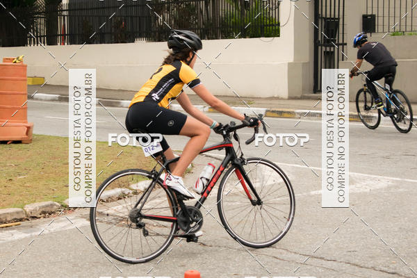 Buy your photos of the eventVSERIES Duathlon & Running on Fotop