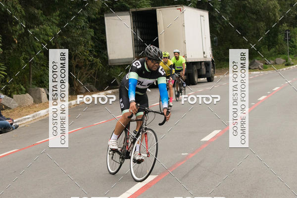 Buy your photos of the eventVSERIES Duathlon & Running on Fotop