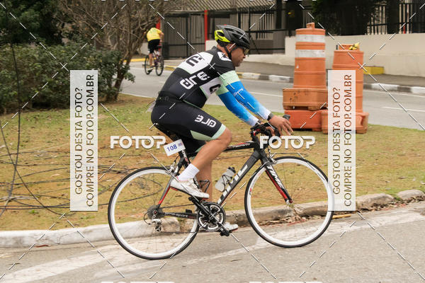 Buy your photos of the eventVSERIES Duathlon & Running on Fotop