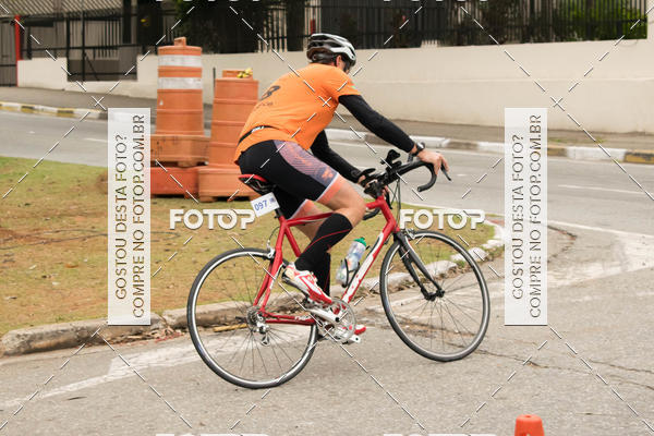 Buy your photos of the eventVSERIES Duathlon & Running on Fotop