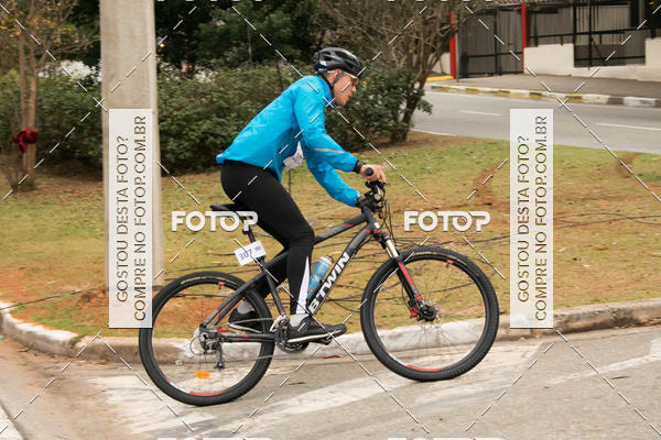 Buy your photos of the eventVSERIES Duathlon & Running on Fotop