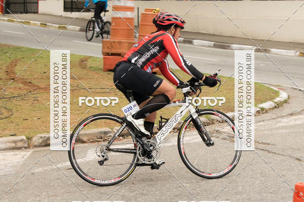 Buy your photos of the eventVSERIES Duathlon & Running on Fotop