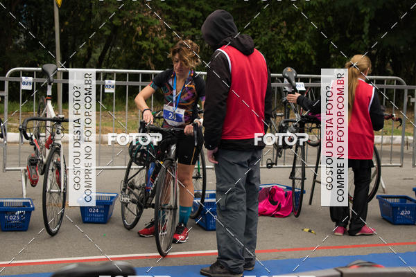 Buy your photos of the eventVSERIES Duathlon & Running on Fotop