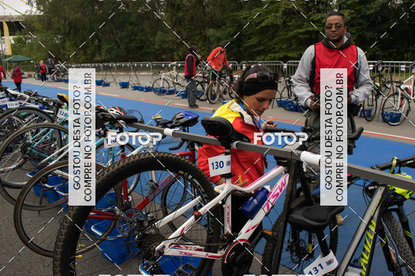 Buy your photos of the eventVSERIES Duathlon & Running on Fotop