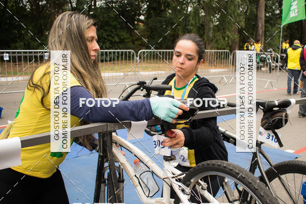 Buy your photos of the eventVSERIES Duathlon & Running on Fotop