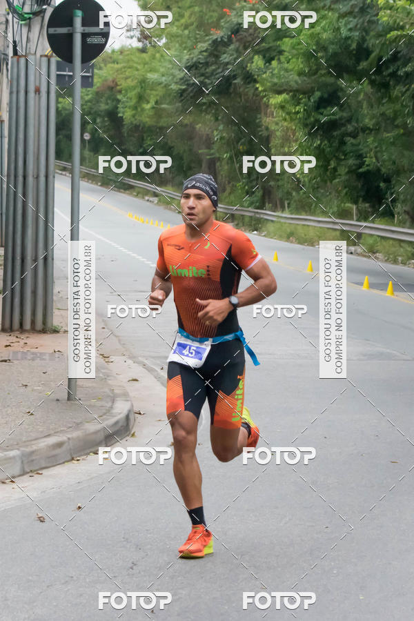 Buy your photos of the eventVSERIES Duathlon & Running on Fotop