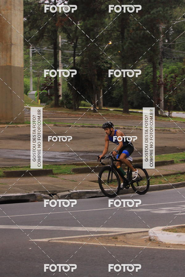 Buy your photos of the eventVSERIES Duathlon & Running on Fotop