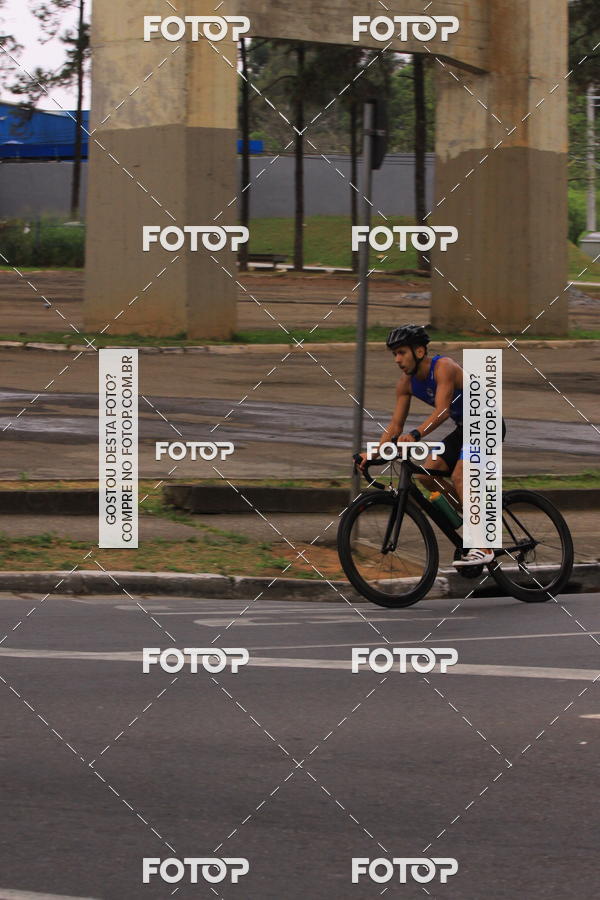 Buy your photos of the eventVSERIES Duathlon & Running on Fotop