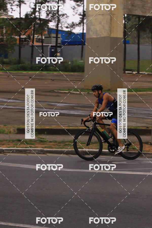 Buy your photos of the eventVSERIES Duathlon & Running on Fotop