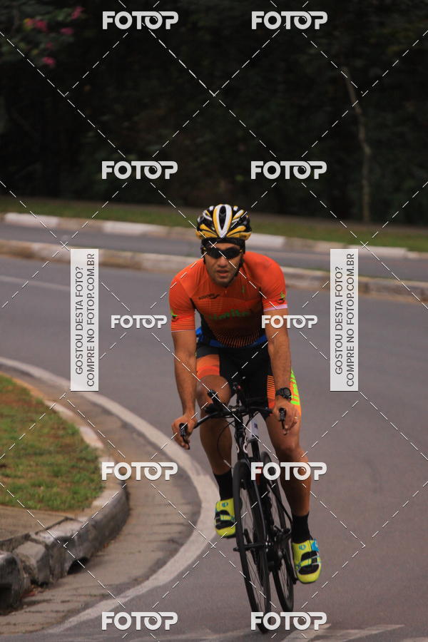 Buy your photos of the eventVSERIES Duathlon & Running on Fotop