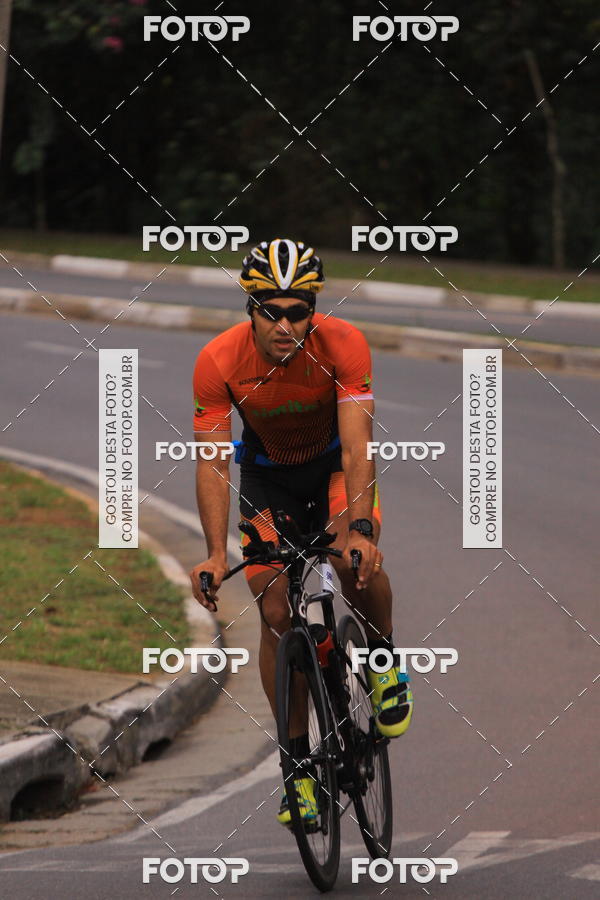 Buy your photos of the eventVSERIES Duathlon & Running on Fotop