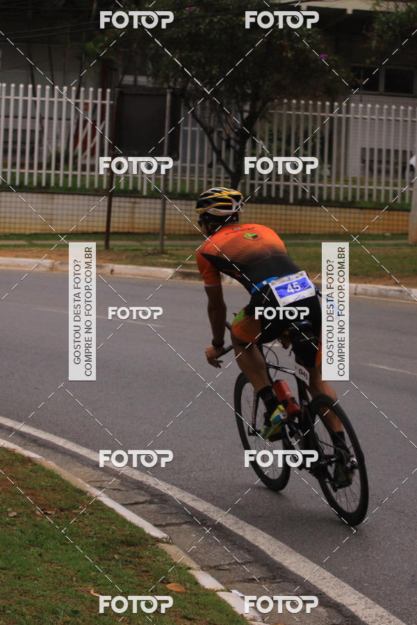 Buy your photos of the eventVSERIES Duathlon & Running on Fotop
