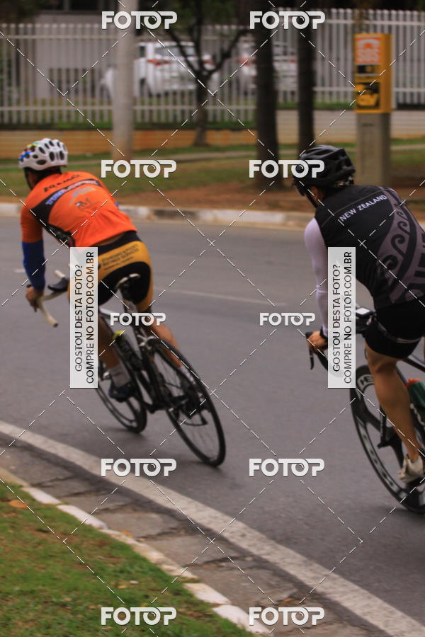 Buy your photos of the eventVSERIES Duathlon & Running on Fotop