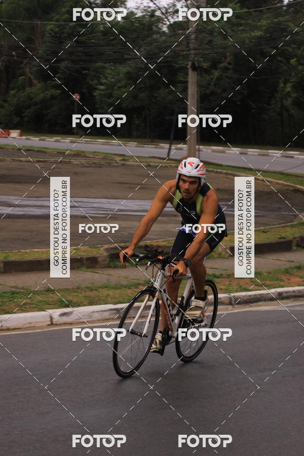 Buy your photos of the eventVSERIES Duathlon & Running on Fotop