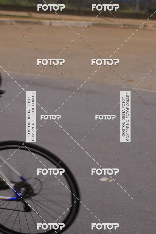 Buy your photos of the eventVSERIES Duathlon & Running on Fotop