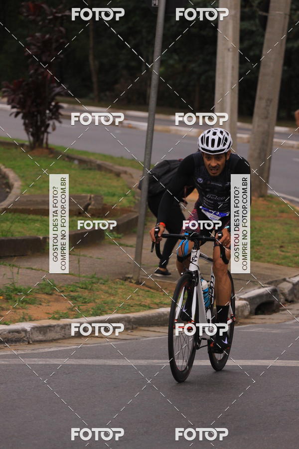 Buy your photos of the eventVSERIES Duathlon & Running on Fotop