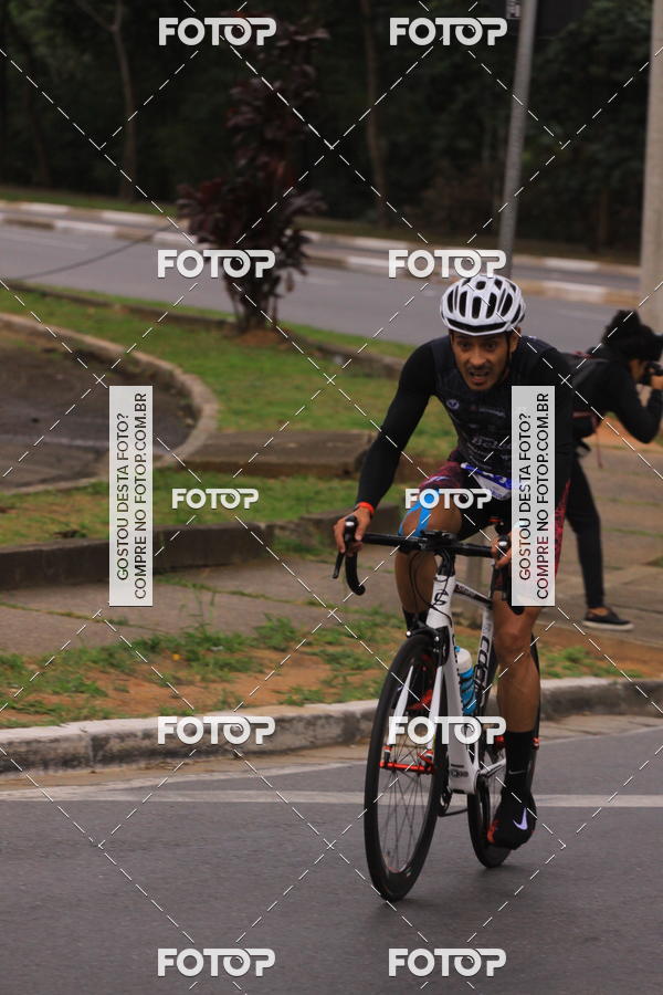 Buy your photos of the eventVSERIES Duathlon & Running on Fotop