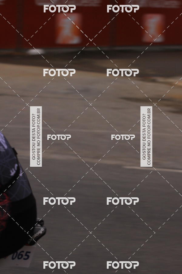 Buy your photos of the eventVSERIES Duathlon & Running on Fotop