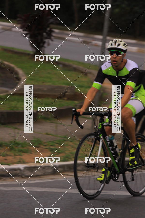 Buy your photos of the eventVSERIES Duathlon & Running on Fotop