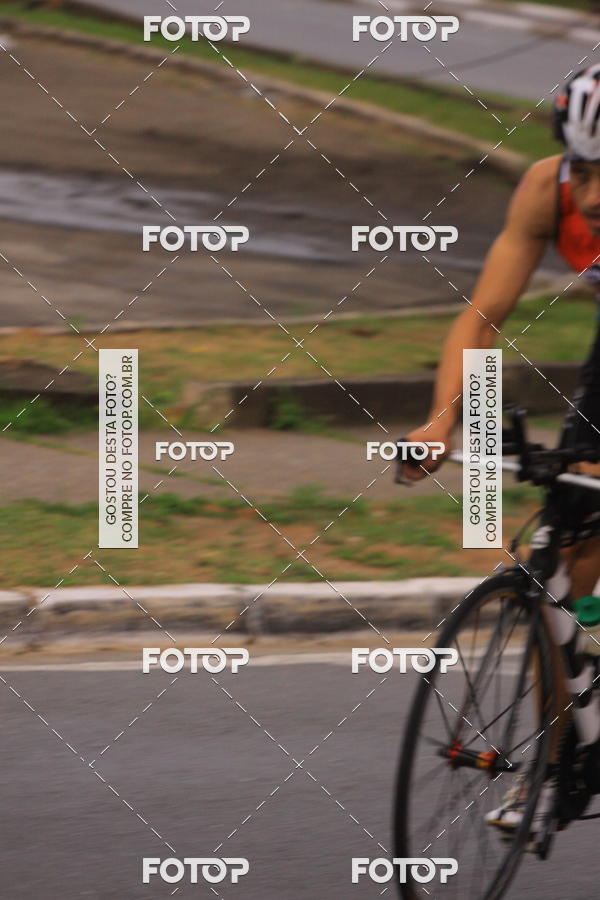 Buy your photos of the eventVSERIES Duathlon & Running on Fotop