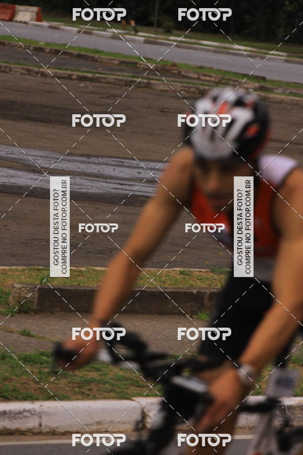 Buy your photos of the eventVSERIES Duathlon & Running on Fotop