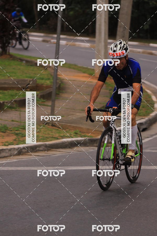 Buy your photos of the eventVSERIES Duathlon & Running on Fotop