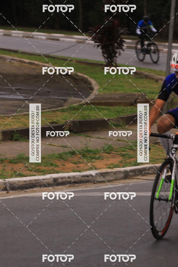 Buy your photos of the eventVSERIES Duathlon & Running on Fotop