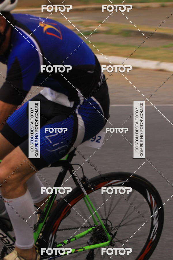 Buy your photos of the eventVSERIES Duathlon & Running on Fotop