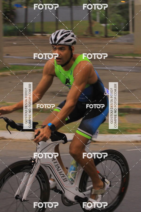 Buy your photos of the eventVSERIES Duathlon & Running on Fotop