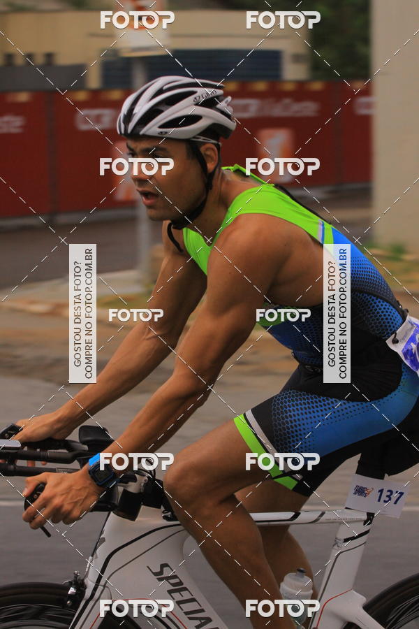 Buy your photos of the eventVSERIES Duathlon & Running on Fotop