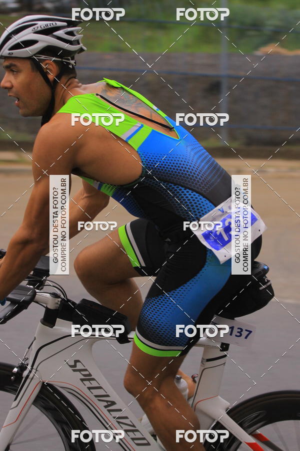 Buy your photos of the eventVSERIES Duathlon & Running on Fotop