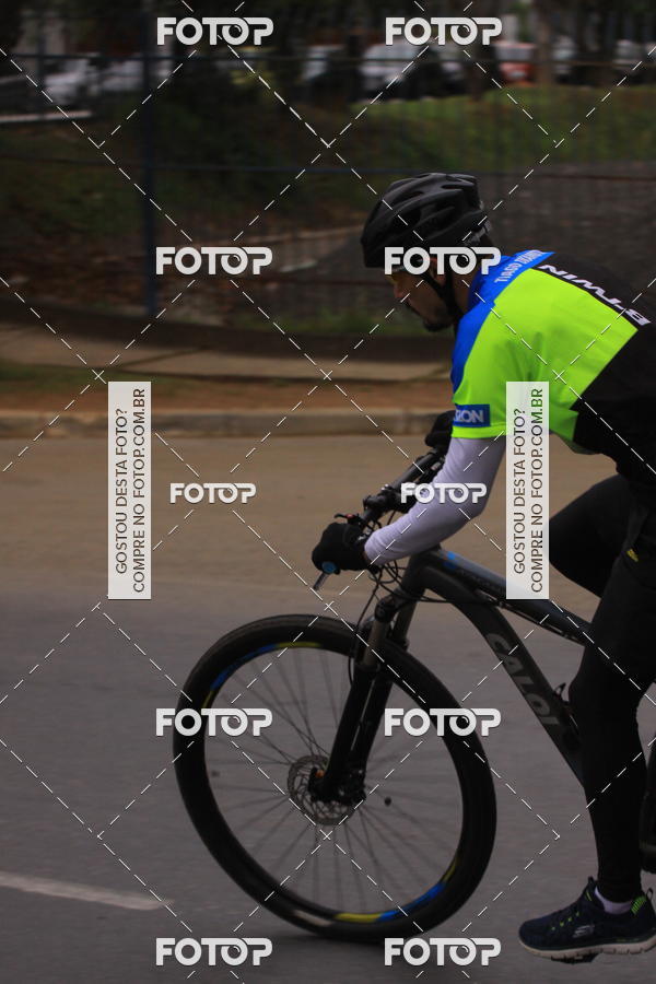 Buy your photos of the eventVSERIES Duathlon & Running on Fotop