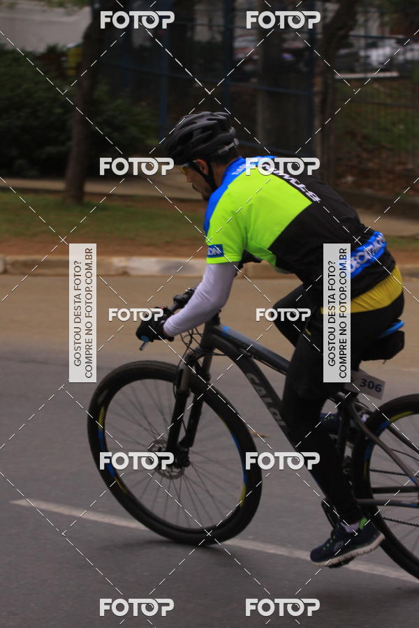 Buy your photos of the eventVSERIES Duathlon & Running on Fotop