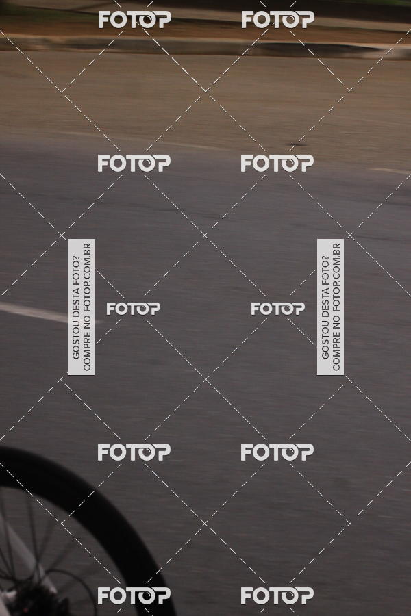 Buy your photos of the eventVSERIES Duathlon & Running on Fotop