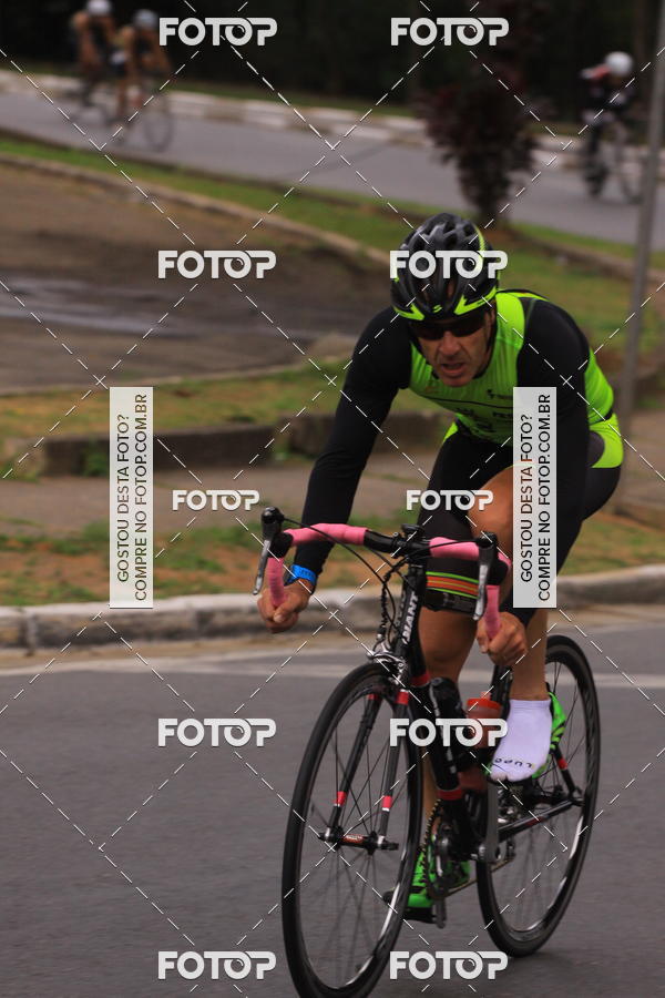 Buy your photos of the eventVSERIES Duathlon & Running on Fotop