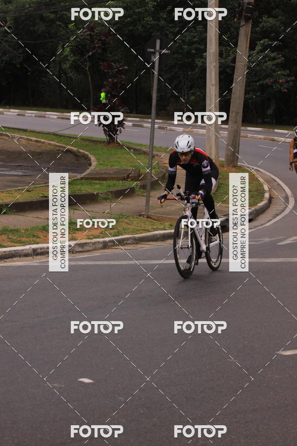 Buy your photos of the eventVSERIES Duathlon & Running on Fotop