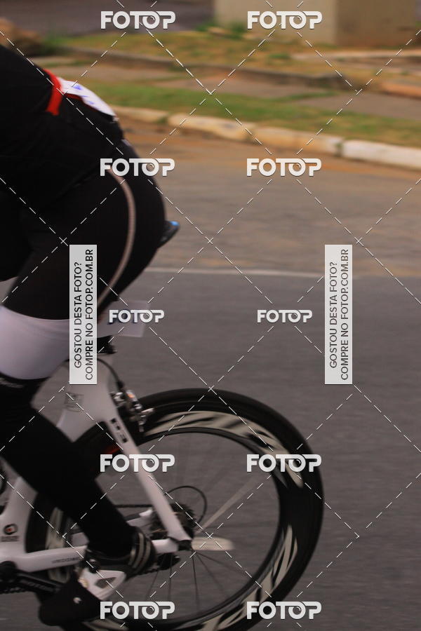 Buy your photos of the eventVSERIES Duathlon & Running on Fotop