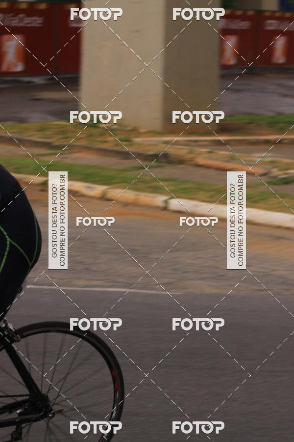 Buy your photos of the eventVSERIES Duathlon & Running on Fotop