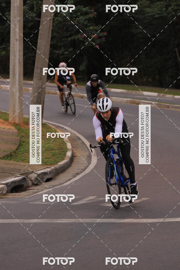 Buy your photos of the eventVSERIES Duathlon & Running on Fotop