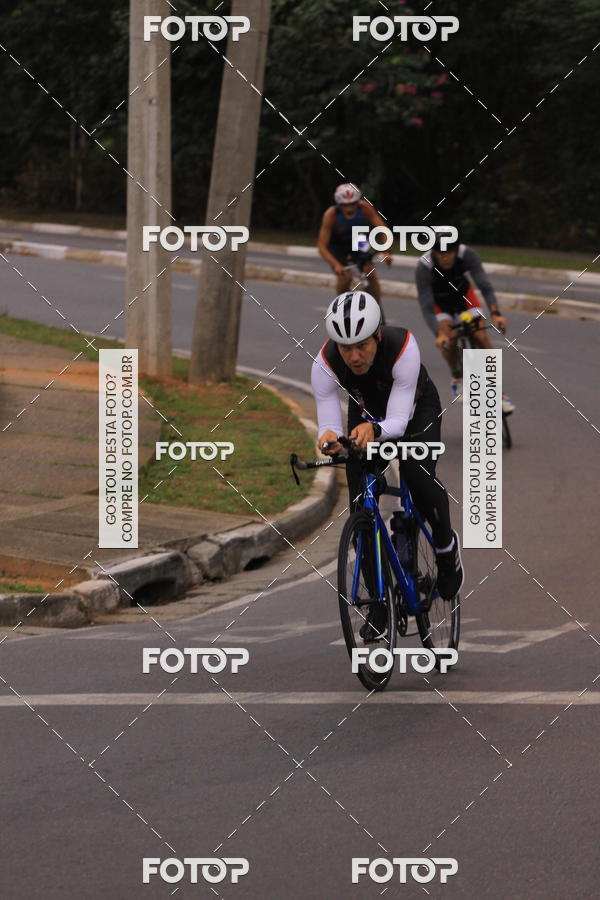 Buy your photos of the eventVSERIES Duathlon & Running on Fotop