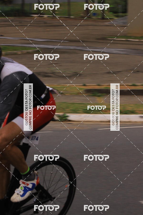 Buy your photos of the eventVSERIES Duathlon & Running on Fotop