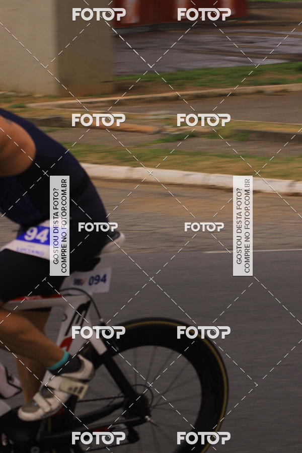 Buy your photos of the eventVSERIES Duathlon & Running on Fotop