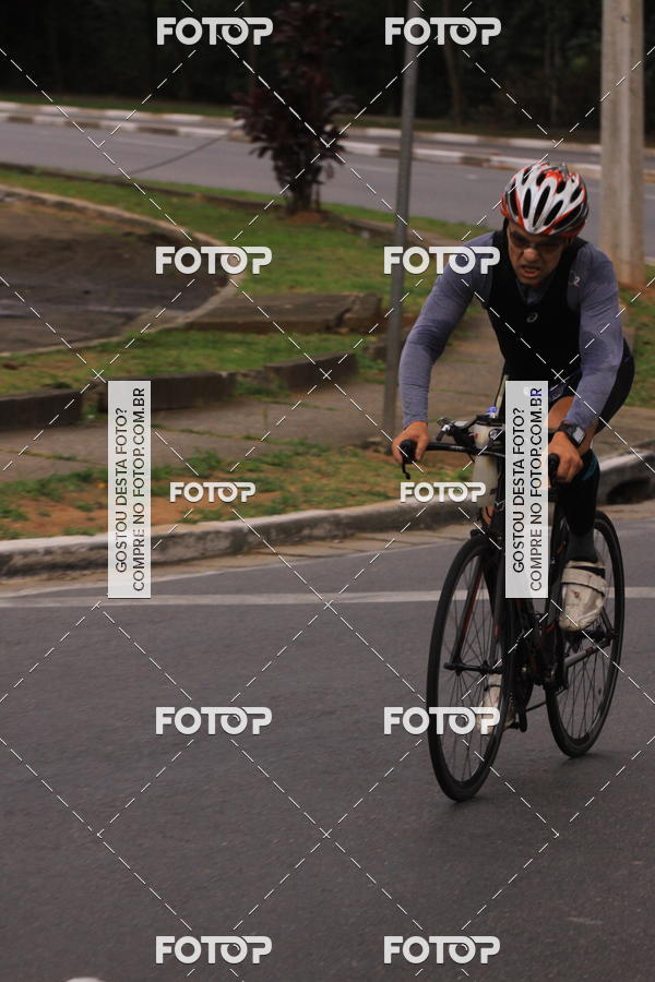 Buy your photos of the eventVSERIES Duathlon & Running on Fotop