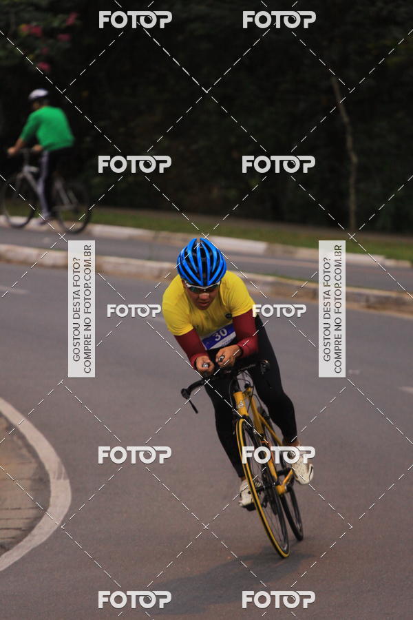 Buy your photos of the eventVSERIES Duathlon & Running on Fotop